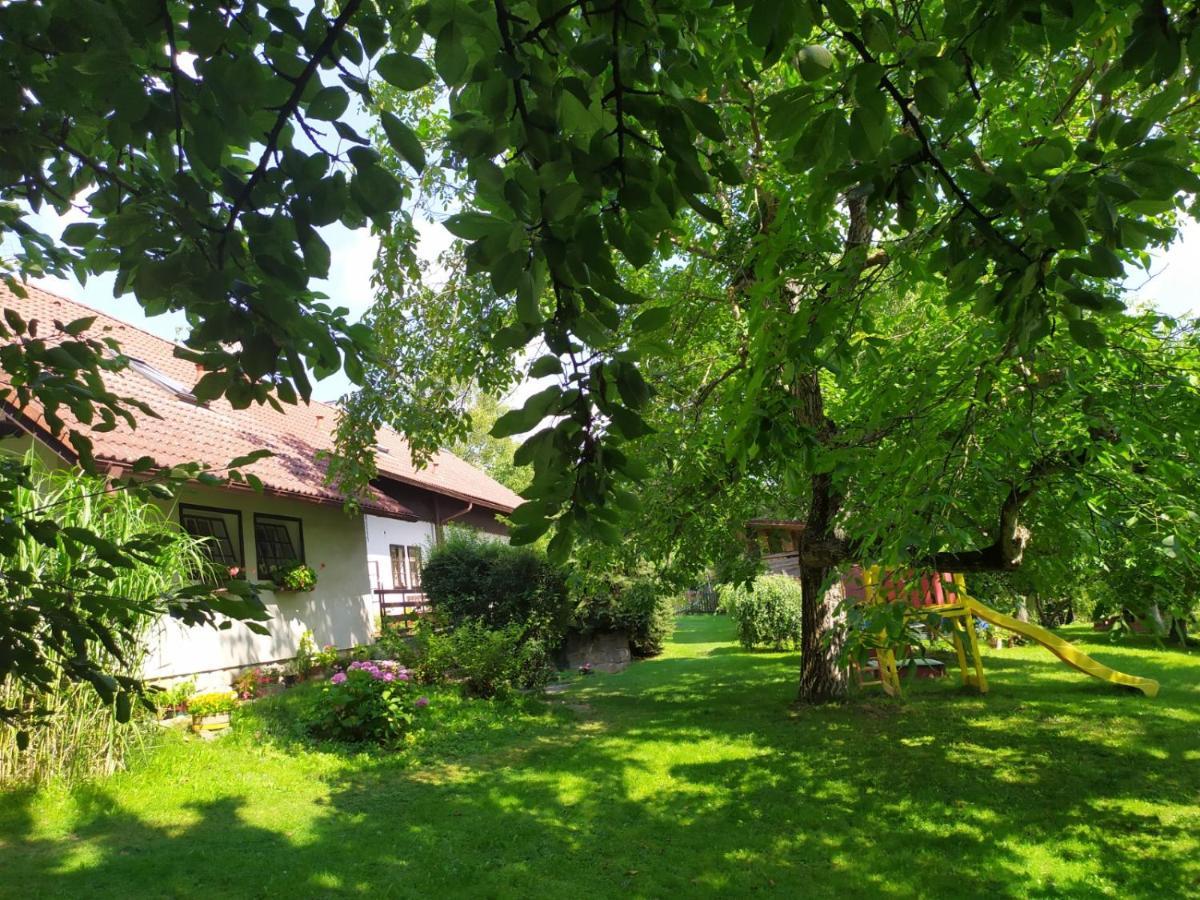Ubytovani V Ceskem Raji Hotel Holin Exterior photo