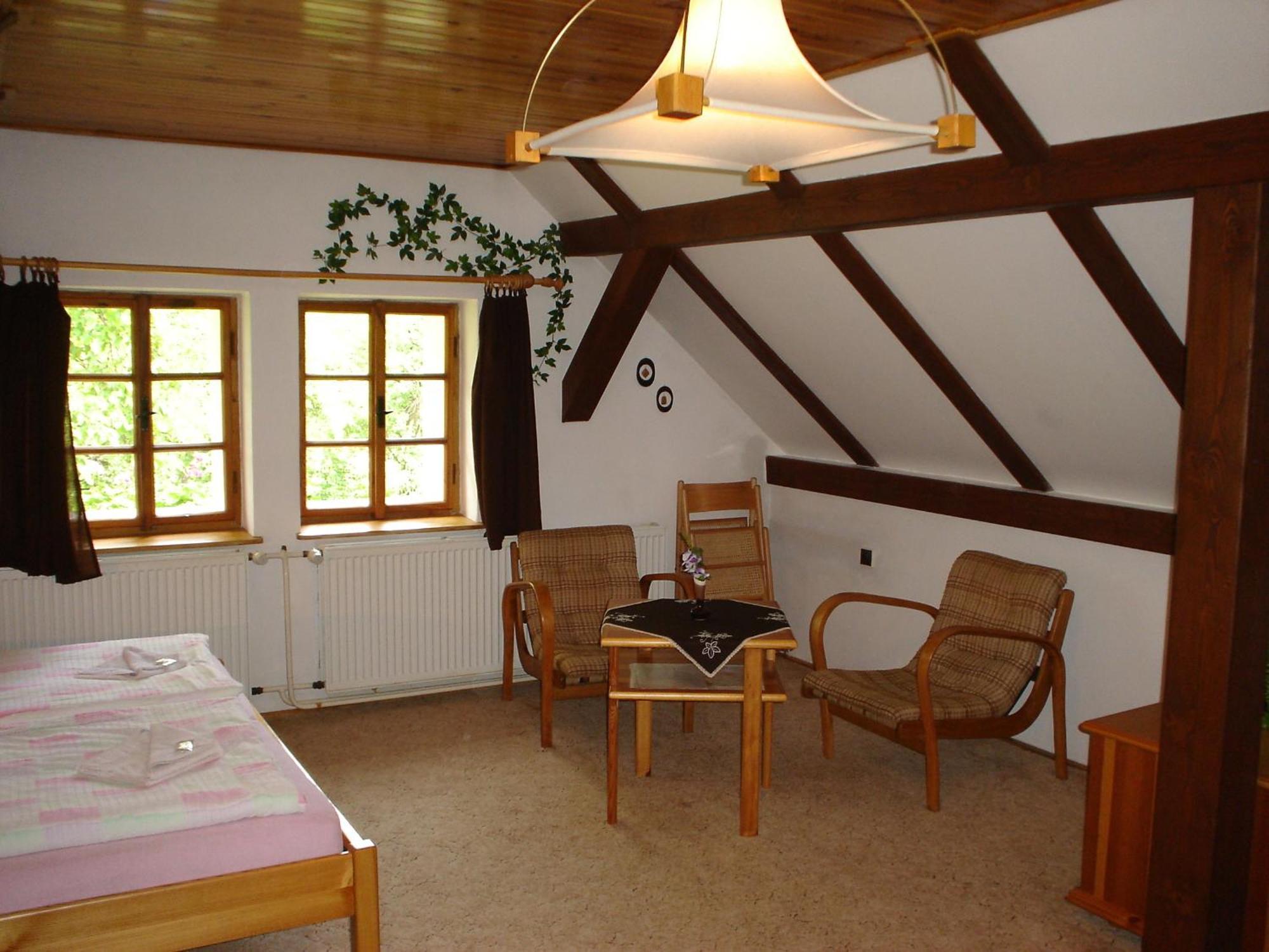 Ubytovani V Ceskem Raji Hotel Holin Exterior photo